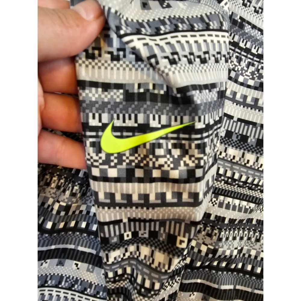Nike Pro Dri-FIT Womens Small Half Zip Pullover Geometric Pixel Black White Gray - Picture 11 of 11